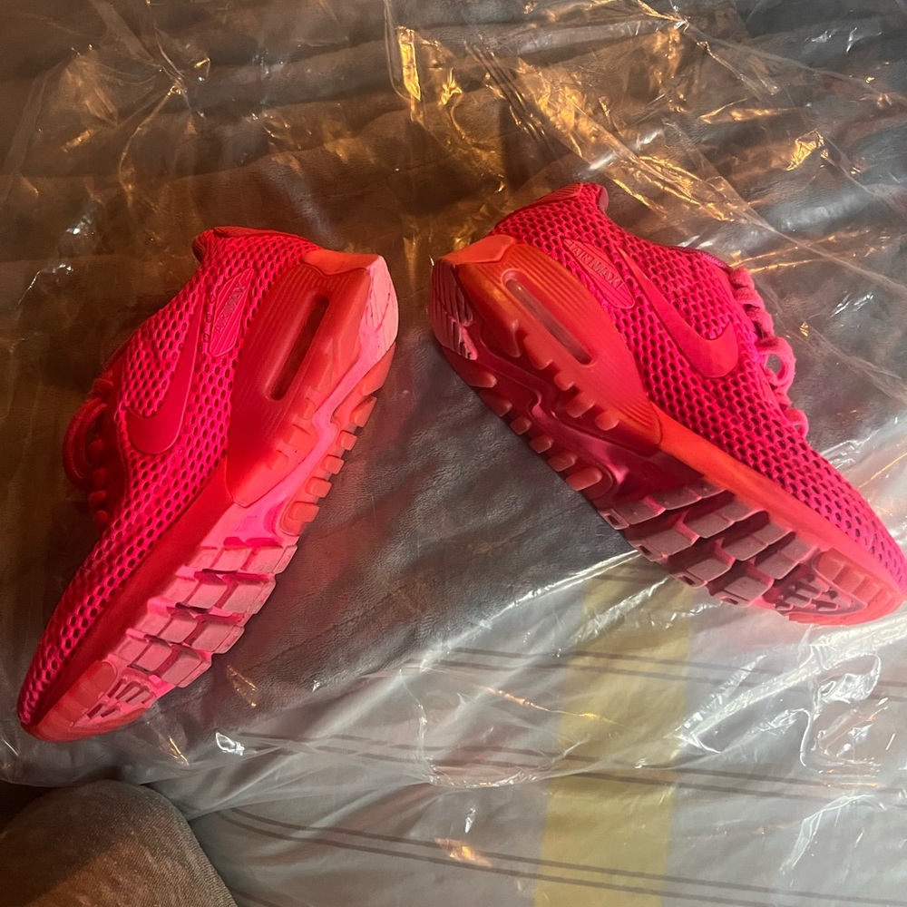 Nike Women's Athletic Shoes - Pink